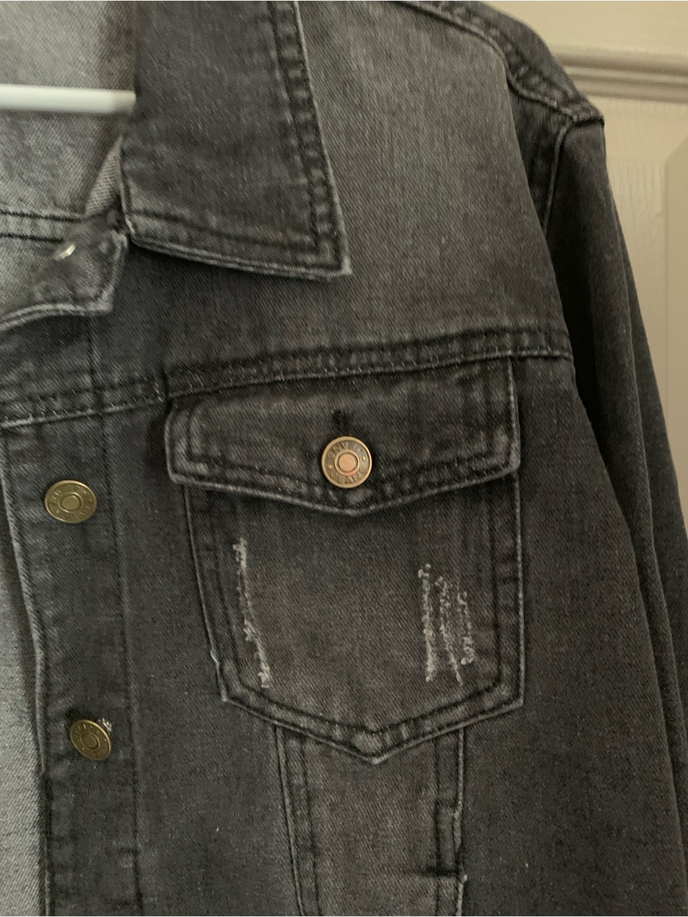 Stretch Denim Trucker Jacket Size M Charcoal Gray Distressed Gold Buttons Y2K - Picture 4 of 12